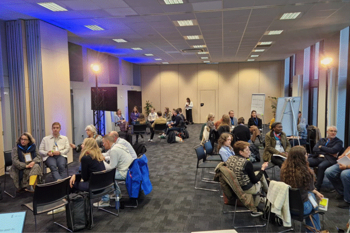 GIF photos conférence mob